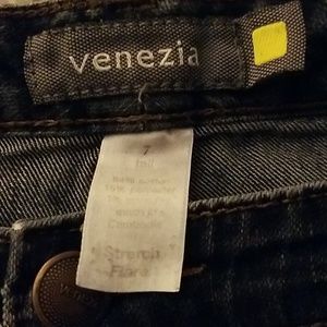 24/26 Tall Venezia Jean's